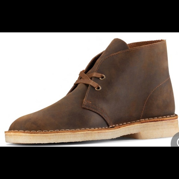 NEW ITEM!!!!! NWOB. Classic Clarks Beeswax Desert Boot.